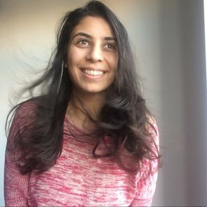 Meet your Posher, Yara